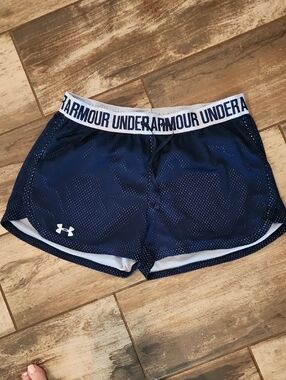 Under Armour Navy Shorts Womens Size Medium